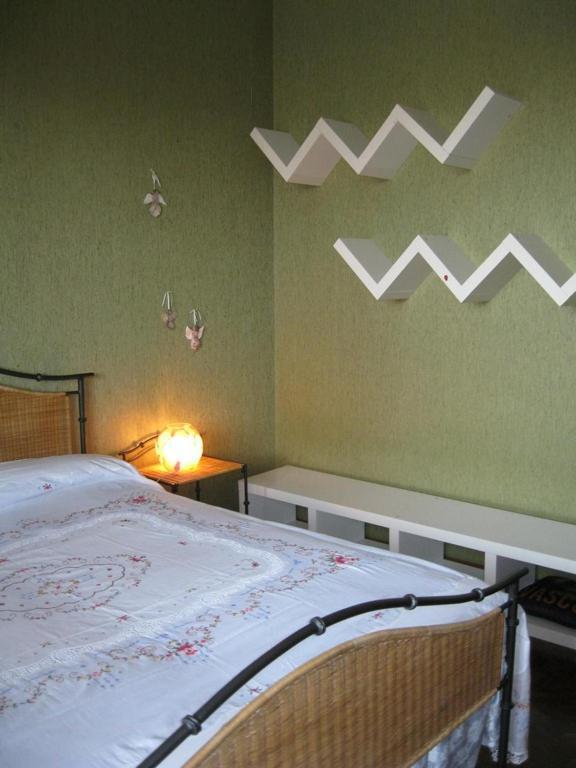 Bed and Breakfast La Casa Dei Pini Malnate Екстер'єр фото