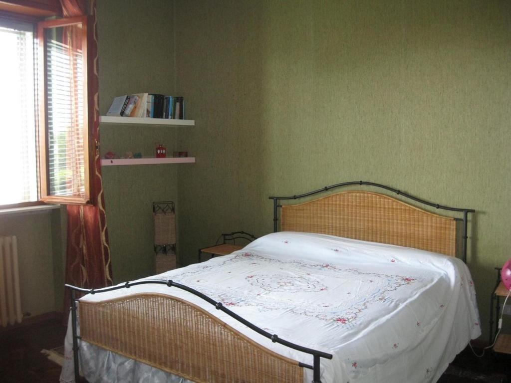 Bed and Breakfast La Casa Dei Pini Malnate Екстер'єр фото
